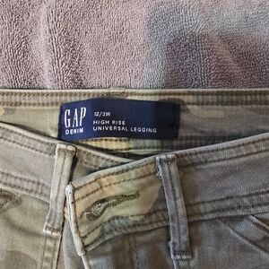 GAP Denim High Rise Legging in Olive